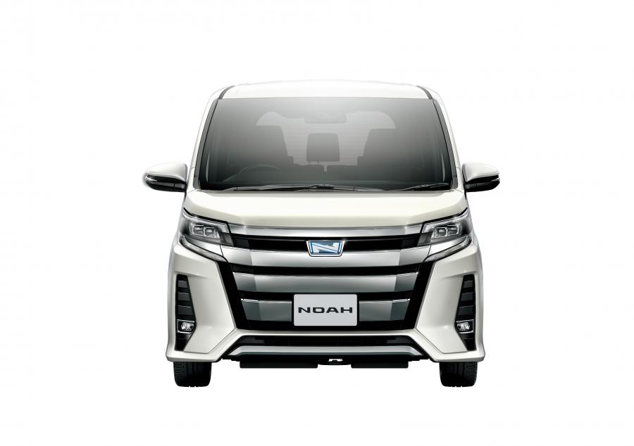  Toyota Noah Si Hybrid 2017 года  (фото 3 из 10)